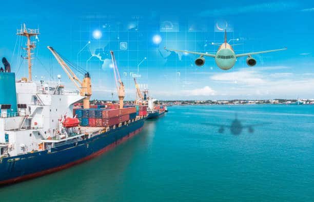 Airplane flying above cargo ship symbolizing multimodal shipping from China to Egypt.