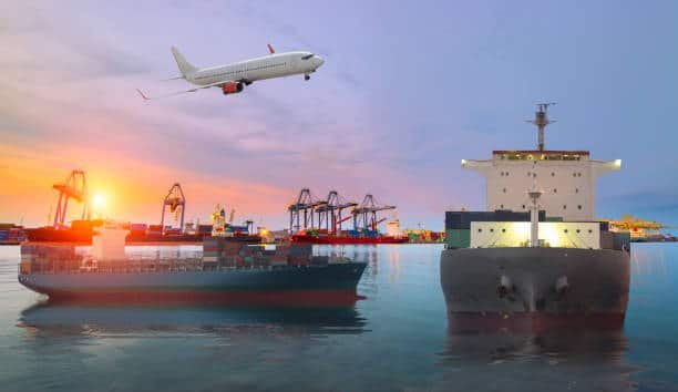 Airplane flying above container ships at a port, highlighting air and sea freight from China to Hungary.